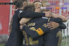 西甲巴塞罗那大胜，佩德里首开纪录，托雷斯双响助巴萨两连胜